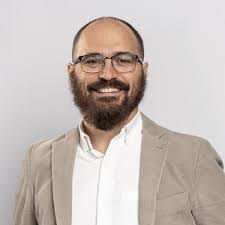 Isaac Smith's Instagram, Twitter & Facebook