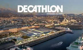 The mall, which opened in the spring of 2014 also sports a balcony of 2,600 square meters. Magasin De Sport Decathlon Marseille Terrasses Du Port
