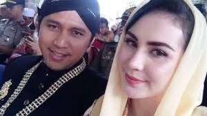10 momen emil dardak syuting film the santri, berperan jadi ustaz. Mengenal Profil Emil Dardak Wagub Jawa Timur Sekaligus Suami Arumi Bachsin