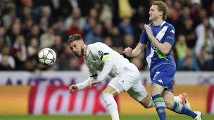 Tausende anhänger befinden sich schon seit heute nachmittag im stadion. Vor Match Gegen Den Vfl Wolfsburg Real Madrid Vergrosserte Spielfeld Eurosport