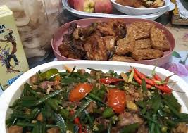 Atau anda pun bisa menyantapnya bersama dengan lauk pelengkap lain, seperti ikan asin, sambal, kerupuk dan. Resep Swike Saus Tiram Anti Gagal Resep Masakan Sayur