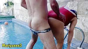 قرار بود آموزش شنا باشه.اما سکس زیر آبی شد - Pornhub.com