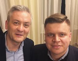 Robert Mrozek popiera adopcję dzieci przez homoseksualistów!