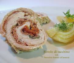 Ricetta di rotolo di tacchino con spinaci e prosciutto. Tra Dolce Ed Amaro Rollkur Fur Die Pute Rotolo Di Tacchino Con Finocchio Brasato All Arancia