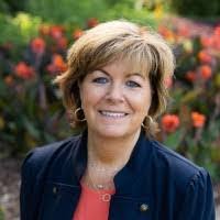 Beth Murdock's Instagram, Twitter & Facebook