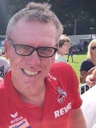 Trainer peter stöger will mit borussia dortmund den einzug in die champions league bereits am samstag gegen den fsv mainz 05 perfekt watzke lobt stöger: Datei Peter Stoger Trainer 1 Fc Koln 29739138006 Jpg Wikipedia