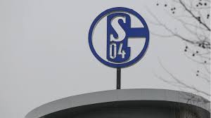 Die dfl deutsche fußball liga hat am mittwoch die begegnungen der bundesliga und 2. Schalke Kann Auch In Der 2 Liga Auf Hauptsponsor Gazprom Zahlen Transfermarkt