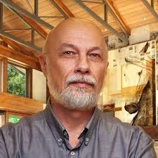 Alex Tur's Instagram, Twitter & Facebook