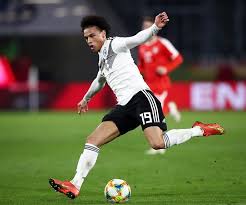 Die vertragsverhandlungen zwischen manchester city und offensivstar leroy sané stocken seit monaten. Bayern Star Leroy Sane Mutter Regina Kommt Aus Winsen Bei Hamburg Mopo De