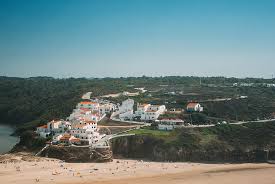 The calm and beautiful beaches along the costa vicentina are much sought after, mainly because they still retain most of their natural features and provide. Vila Nova De Milfontes 1080p 2k 4k 5k Hd Wallpapers Free Download Wallpaper Flare