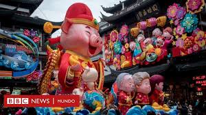 También conocido como la fiesta de la primavera o el año nuevo lunar, es la celebración más tradicional e importante en este país, la cual tiene lugar también en otros países del este de asia. El Ano Del Cerdo La Historia Detras Del Ano Nuevo Chino Que Acaba De Comenzar Bbc News Mundo