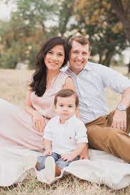 Elle Boone Photography Family Session Fort Worth Family Photos With Baby Family Photoshoot Outfits Family Portrait Poses
