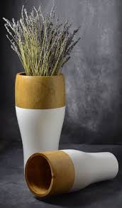 pin by deem home on فازات و مزهريات خشب planter pots planters pot