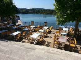 Bonne Cuisine Vue Sur Le Lac Avis De Voyageurs Sur Cafe Des Arts Mallemort Tripadvisor
