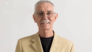 Candidato Valentini-Rimini in Comune: "Io sto con Mimmo Lucano senza se e  senza ma"