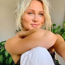 Tammy Kopecky's Instagram, Twitter & Facebook