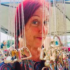 Bee Stamped by Dawn updated their...