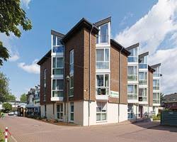 Er engagiert sich für die jüdische gemeinde in neuss und gründet einen schützenzug. Pflegeheime Altenheime Und Seniorenheime In Meerbusch
