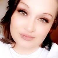 Roxanne Rupp's Instagram, Twitter & Facebook