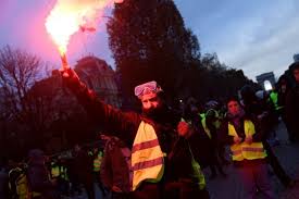 Gilet jaune paris gilet jaunes info gilet jaune bordeaux gilet jaune toulouse gilet jaune gilet jaune dimanche gilet jaune lundi gilet jaune lyon nantes gilet jaune en. Gilets Jaunes Des Heurts Sur Les Champs Elysees Entre Les Manifestants Et Les Forces De L Ordre Actu