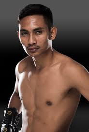 Traduisez vos textes avec le service gratuit deepl traducteur. Thong Fairtex Glory Kickboxing