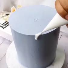 Planete Gateau On Instagram Tuto Drip Cake Double Face Utilisez Le Glacage Pret A L Emploi Vendu En 4 Couleurs Buttercream Cake Cream Cake Butter Cream