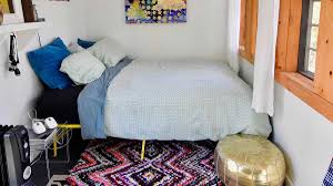 Streak the party and let everyone get a good look. A Beginner S Guide To Getting Along With Your Roommate