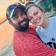 Moved into an old house- drains were clogged- poured draino down, came back  an hour later to this nightmare 😩 I have tried bleach & also vinegar and  baking soda- someone please