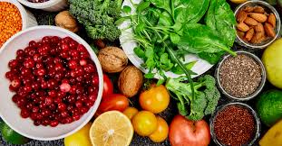 أطعمة تحبس السوائل في الجسم ويب طب