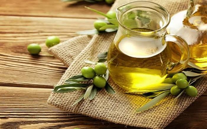 Dùng dầu oliu bôi trơn khi quan hệ có thực sự an toàn?