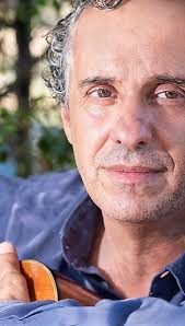 ✨ 𝐔𝐱𝐢́𝐚 𝐜𝐞𝐥𝐞𝐛𝐫𝐚 𝟒𝟎 𝐚𝐧𝐨𝐬 𝐧𝐨𝐬 𝐞𝐬𝐜𝐞𝐧𝐚𝐫𝐢𝐨𝐬… 𝐞  𝐉𝐨𝐚̃𝐨 𝐀𝐟𝐨𝐧𝐬𝐨 𝐞𝐬𝐭𝐚𝐫𝐚́ 𝐚𝐥𝐢́✨, Primeiro concerto da xira de  celebración dos corenta anos de @uxiamusica nos escenarios, unha noite  única chea de música e ...