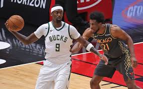 Throws down an electric dunk that has milwaukee fans losing it early. Chicago Bulls 5 Free Agents To Pursue From Nba Playoffs Page 3