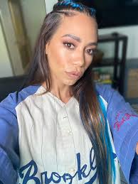 Issa Story Swiper ⬅️ Yassss 🔥🥳💫The best hair & makeup ever.....then I  had to save my cat “Shiloh” from running away & got pretty scratched up in  the process🤣🙃 my lip was