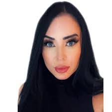 Natasha Locke's Instagram, Twitter & Facebook