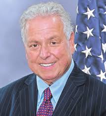 Now a sixth contender for Santos seat