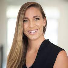 Amber Leffel's Instagram, Twitter & Facebook