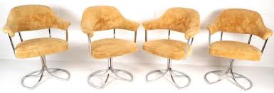 Monday tuesday wednesday thursday friday. Stylish Mid Century Modern Swivel Tulip Chairs By Cal Style Furniture At 1stdibs