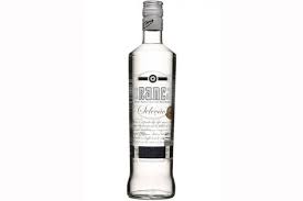 Un Rhum Elabore Dans L Archipel De Madere Avec Images Rhum Rhum Blanc Madere
