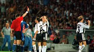 Schriftzug 'fifa world cup france 98' gummiert. Die Wm 1998 Wm Geschichte Weltmeisterschaften Turniere Die Mannschaft Manner Nationalmannschaften Mannschaften Dfb Deutscher Fussball Bund E V