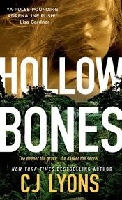 Hollow Bones (Caitlyn Tierney FBI Thriller, #3) by C.J. Lyons