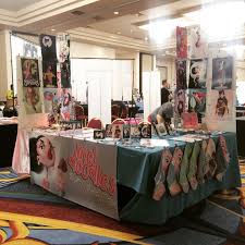 Meldoodles Artist Alley Booth Inbeon Con Corner Booth Nyc Artist Artist Alley Art Fair Booth