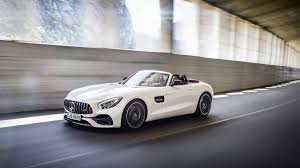 2018 Mercedes Amg Gt C Roadster Speed And Sun In Amg S Best Convertible Yet Mercedes Benz Amg Mercedes Amg Mercedes Car