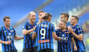 У «ромы» 24 очка и четвертая позиция. Atalanta Roma Prognoz Bukmekerov Na Match Serii A Football Ua