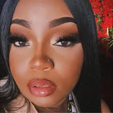 Does anyone have a salon suite or booth for rent in Houston?