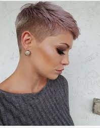 Voilà douze ans que le très court diffuse et promeut les meilleurs (très) courts métrages qui interrogent la place des femmes dans nos sociétés. 900 Idees De Coiffure Courte Coiffure Courte Coiffure Cheveux Courts