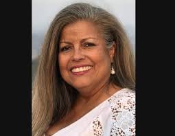 Newly elected Cloverdale City Councilwoman Marta Cruz wins trust as an  approachable, straight shooter