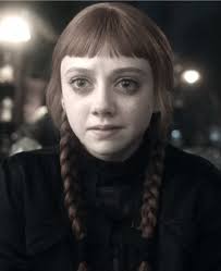 Agnes Dissapearing Clip