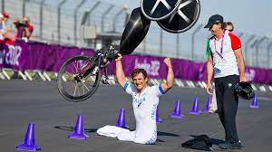 Alex zanardi, il medico che lo salvò in strada: Paralympic Sportler Zanardi Es Gibt Nichts Was Gott Hatte Tun Konnen Mehr Sport Faz