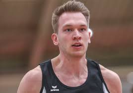 Weeke verteidigt Titel