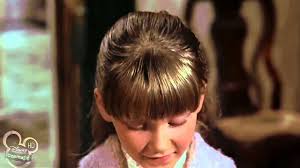 She carried an umb rella & a funny bag she called, a ³carpet bag ´. The Perfect Nanny Mary Poppins Jane And Michael Banks Youtube